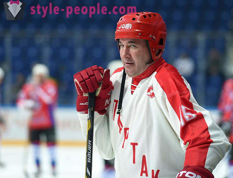 Alexander Kozhevnikov, jugador de hockey: biografía, familia, logros deportivos