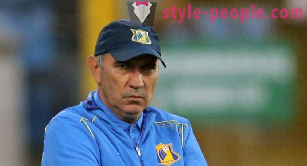Entrenador de fútbol biografía Kurban Berdyev