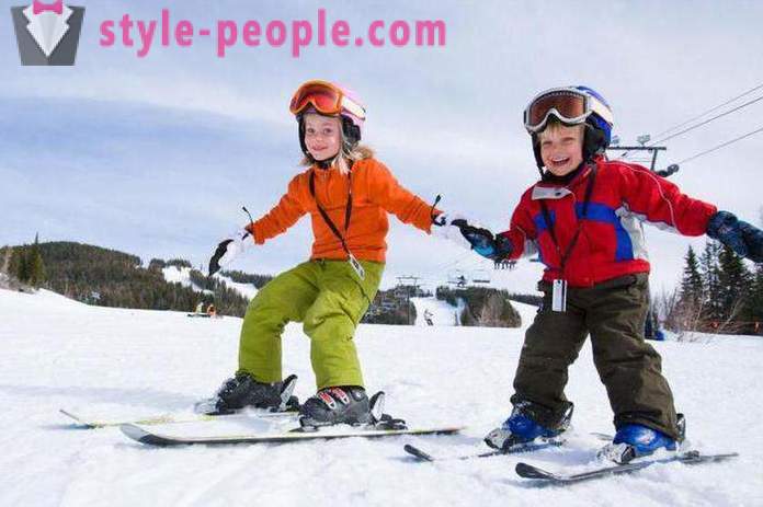 ¿Cómo elegir los esquís para el crecimiento del niño?