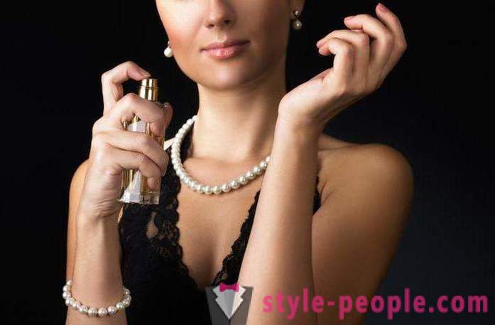 Perfumes con feromonas: revisiones del mito o realidad, como el acto