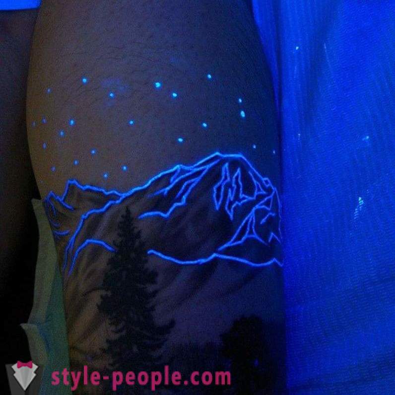 Los tatuajes que sólo son visibles bajo luz ultravioleta