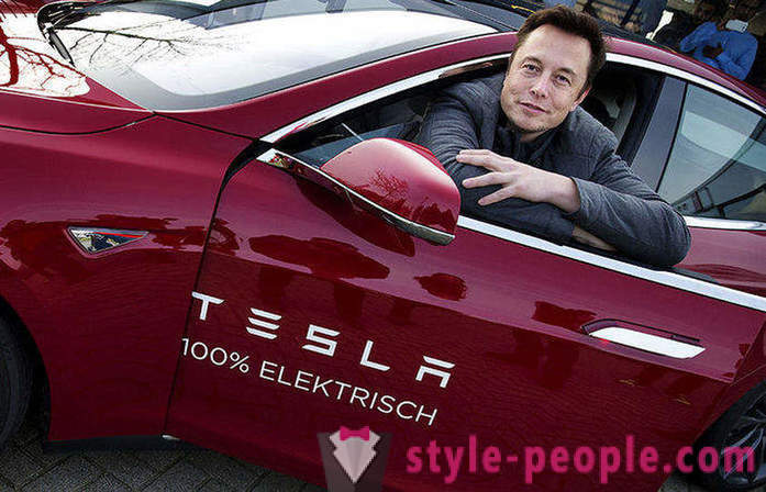 Coches del garaje, Elon Musk