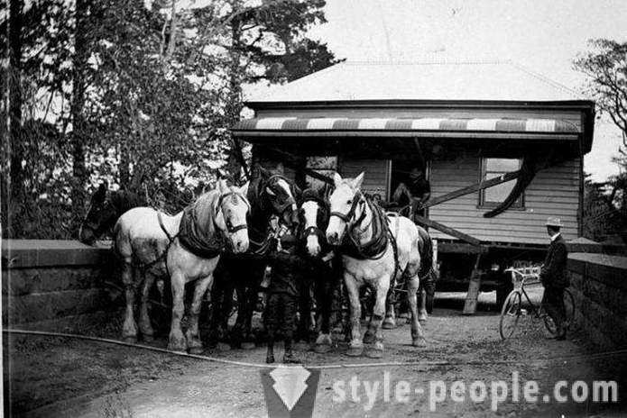 Como hace un siglo con la ayuda de los caballos se trasladó toda la ciudad