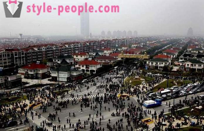 Huaxi - pueblo chino de millonarios