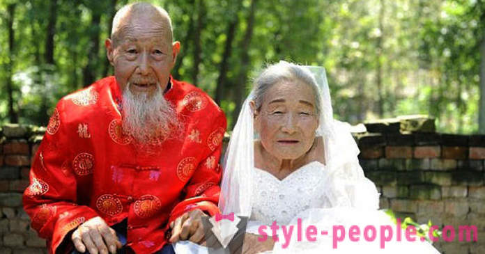 Después de 80 años de matrimonio, la pareja finalmente se hizo una sesión de fotos de la boda