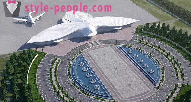 Turkmenistán abrió el aeropuerto en la forma de un halcón volando