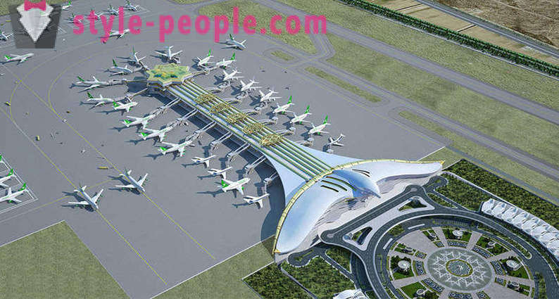 Turkmenistán abrió el aeropuerto en la forma de un halcón volando