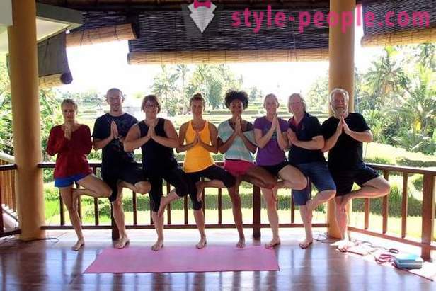 Relajarse en la posición de loto: dónde hacer yoga