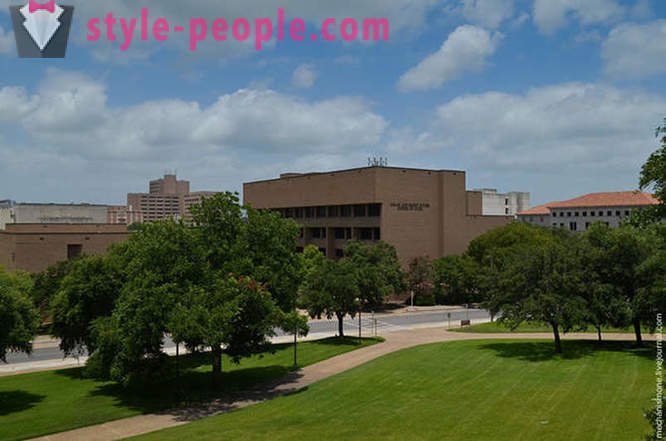 Caminar a la Universidad de Texas