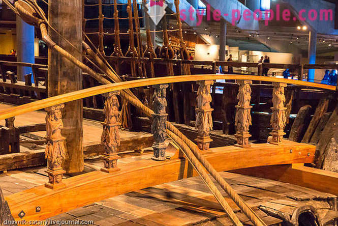Recorrido por el museo el único barco del siglo XVII,