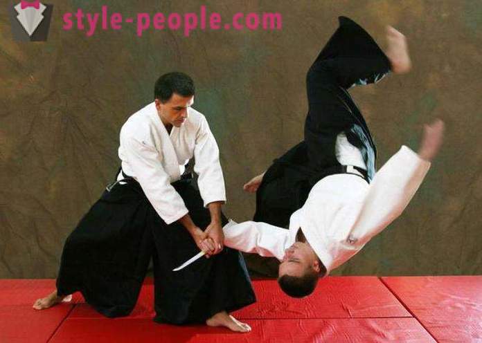 Aikido - un arte marcial japonés. Aikido: descripción, equipos y comentarios