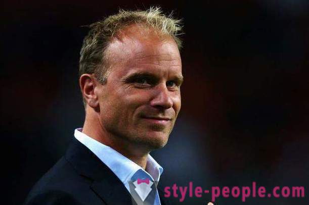 Dennis Bergkamp - El entrenador de fútbol holandés. Biografía carrera deportiva