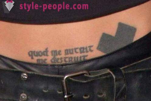 Tatuajes de estrellas: Angelina Jolie