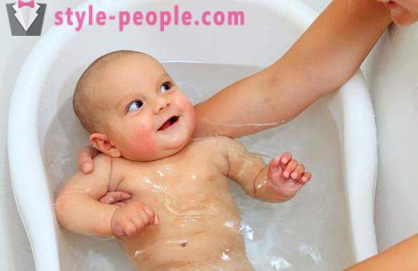 Cuidado de la Piel personal. higiene de la piel del bebé y del adulto